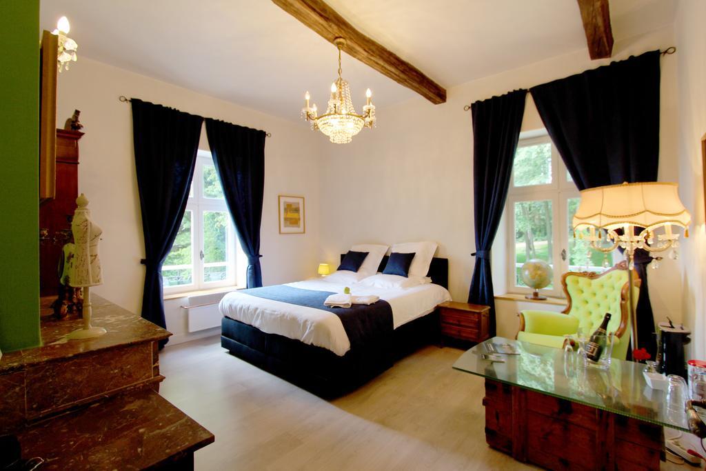 Chateau De L Aviette - Rancennes Givet Kamer foto