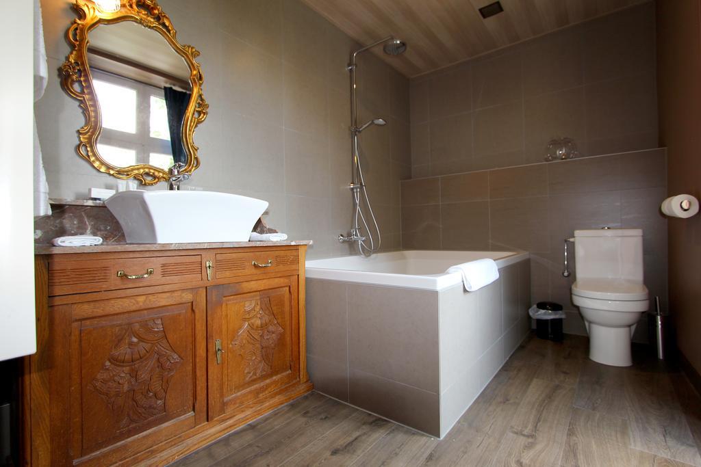 Chateau De L Aviette - Rancennes Givet Kamer foto