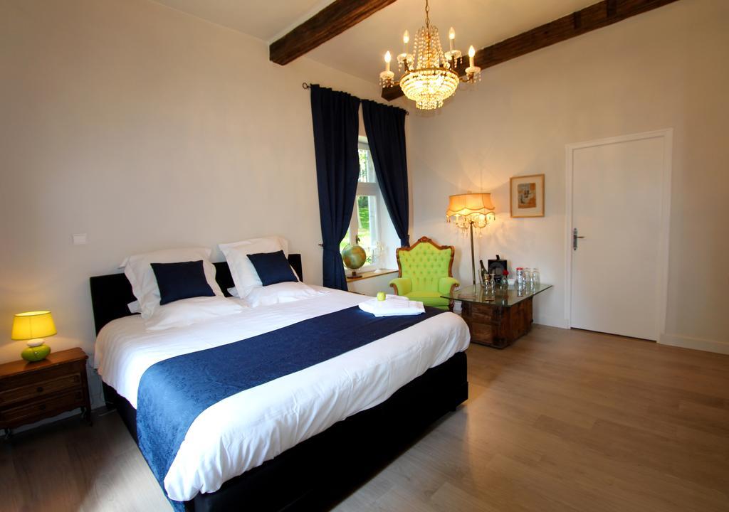 Chateau De L Aviette - Rancennes Givet Kamer foto